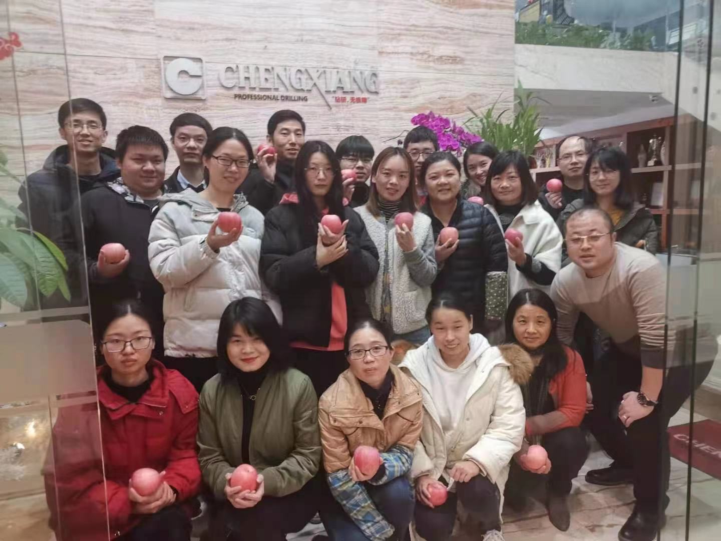 風勁帆滿圖新志，砥礪奮進正此時