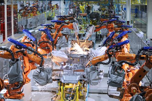 海馬汽車榮膺中國智能制造最佳實踐獎，兩會閉幕聚焦高質量發展